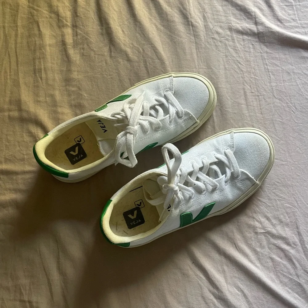 Veja White and Green Women's Sneakers - Picture 2 of 5